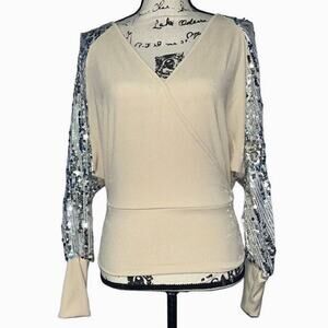 CBR‎ cream/silver sequined cross over blouse small NWT